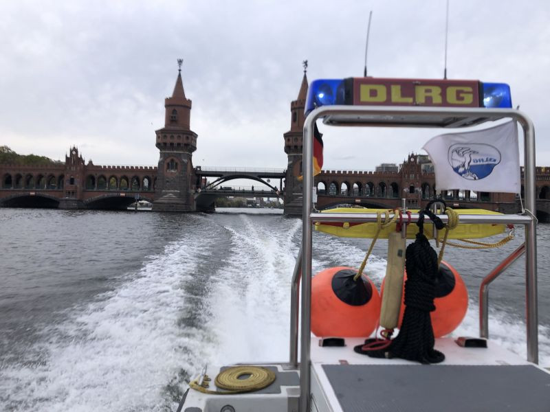 „Adler 4“ an der Oberbaumbrücke