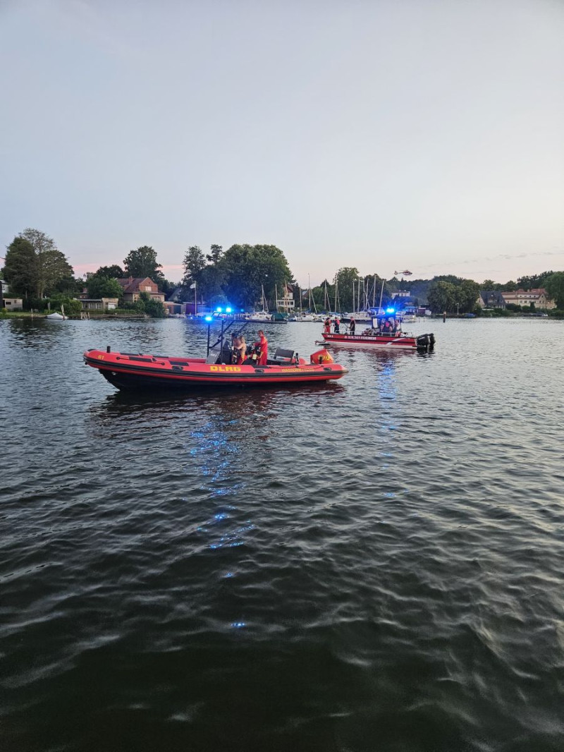 Rettungsboote am Einsatzort
